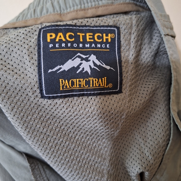 Pacific Trail Cargo Shorts - Picture 4 of 5